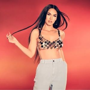 NWT Megan Fox x Boohoo PREMIUM MIRROR DISC BRALETTE sz M